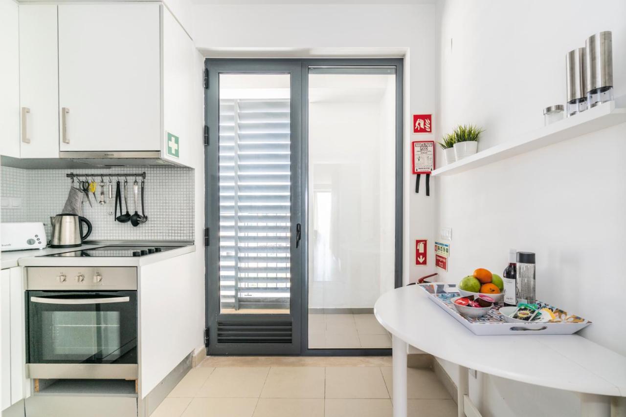 Bright & Spacious 2 Bed Flat 2 Bath W Garage In Lagos Marina 外观 照片